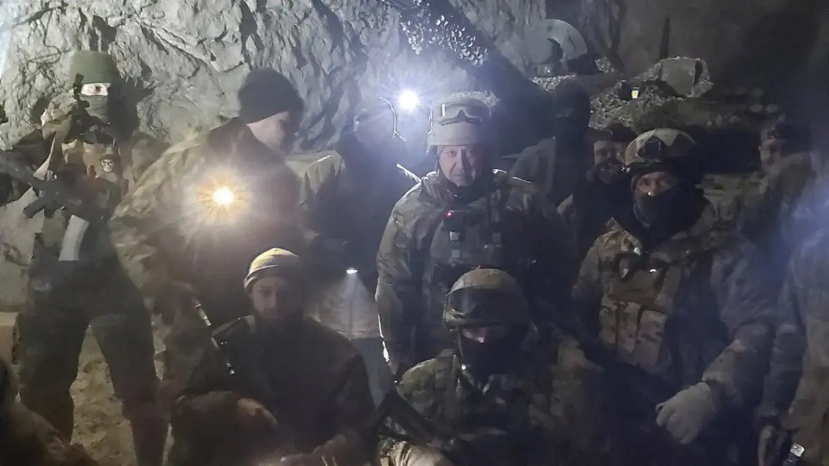 "لا أسرى بعد اليوم!"... زعيم"فاغنر" يأمر بقتل الجنود الأوكرانيين بدل سجنهم!