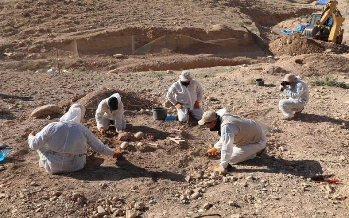 اكتشاف مقبرة جماعية جديدة لضحايا داعش من الكورد الإيزيديين في شنگال