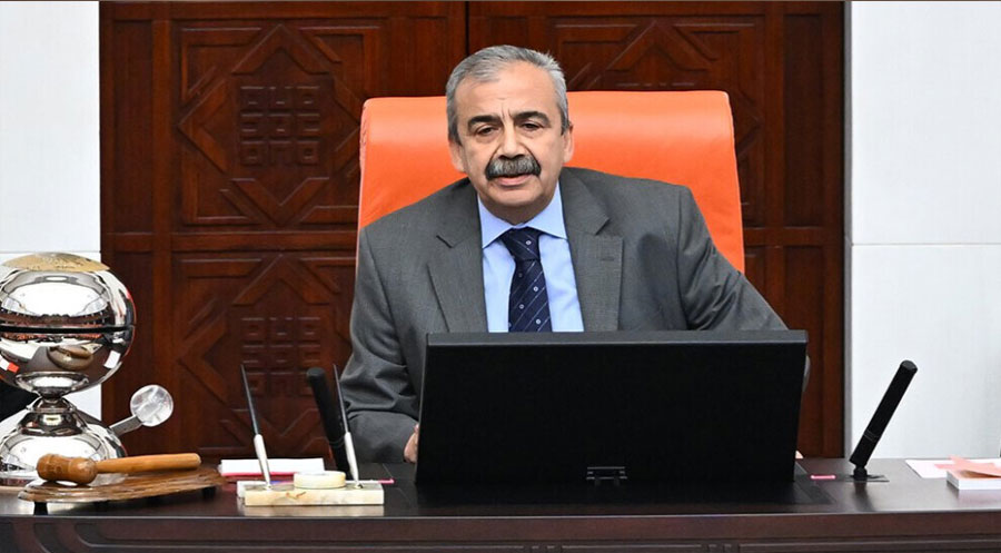 سري ثريا أوندر: لا شروط بدعوة أوجلان لحلّ حزب العمال الكوردستاني وإلقاء السلاح...