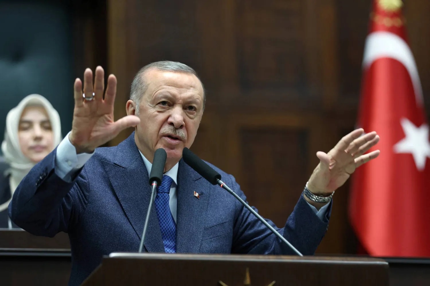 أردوغان: محادثات مع بغداد وأربيل بشأن تسليم أسلحة حزب العمال الكوردستاني