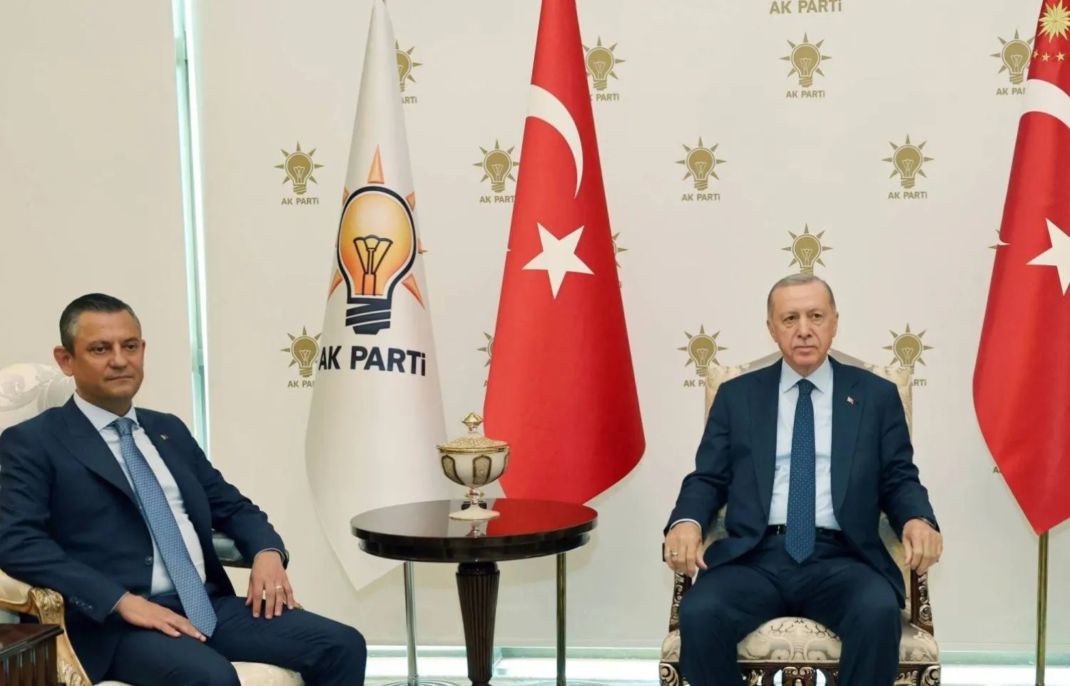 زعيم المعارضة التركية يرفض دعوة أردوغان للمشاركة في الدستور الجديد