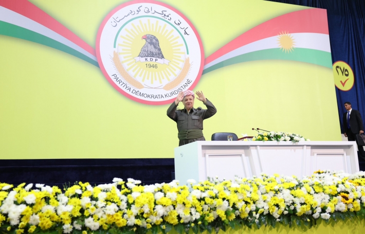 الزعيم بارزاني: من يملك ضميراً يدرك جيداً من يتحمّل مسؤولية حماية كوردستان والدفاع عنها...