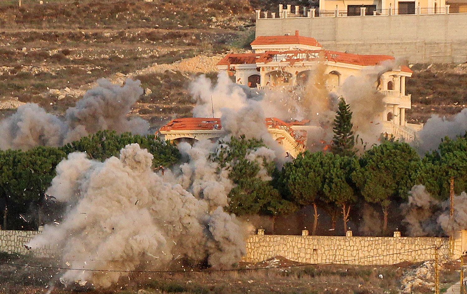 إسرائيل تستهدف "مجمع تدريب وتأهيل" تابع لقوة الرضوان في حزب الله في لبنان