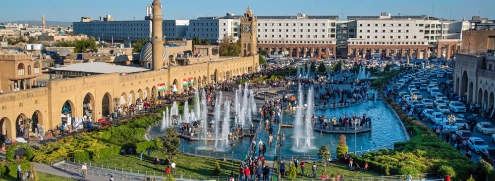 تضامناً مع روجآفا كوردستان... العاصمة أربيل تطلق اسم «كەزي- ضفيرة» على أحد تقاطعات المدينة...