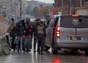 محلية (ENKS) في عفرين: اعتقال شبان كورد نازحين من حلب على يد الميليشيات المنضوية في الجيش السوري...