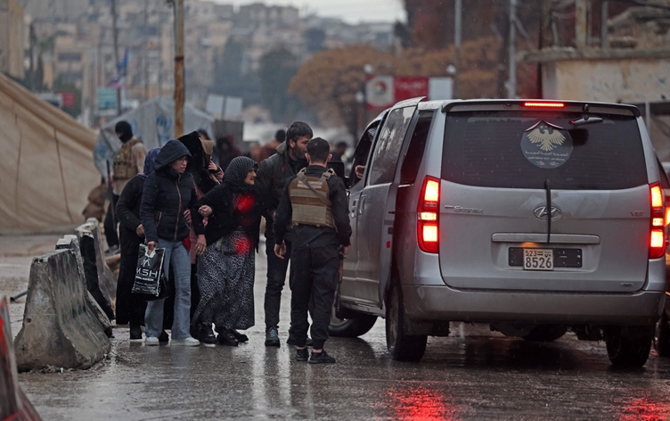 محلية (ENKS) في عفرين: اعتقال شبان كورد نازحين من حلب على يد الميليشيات المنضوية في الجيش السوري...