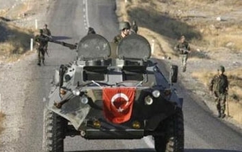 السلطات التركية تفرض حظراً شاملاً للفعاليات العامة والتظاهرات في ولاية ميردين