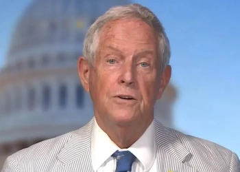 بعد إشادته بالدور الريادي للزعيم بارزاني... جو ويلسون: إقليم كوردستان يمثّل أنموذجاً ورمزاً للأمن والتعايش السلمي...