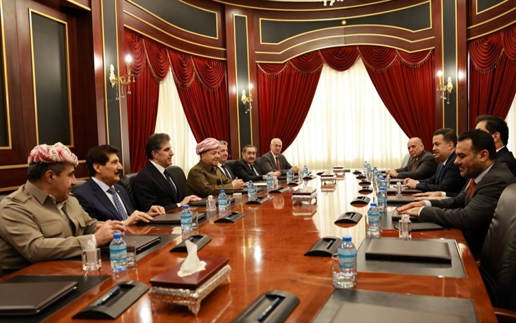 اجتماع زعيم الكورد مع وفد رفيع المستوى من الإطار التنسيقي الشيعي