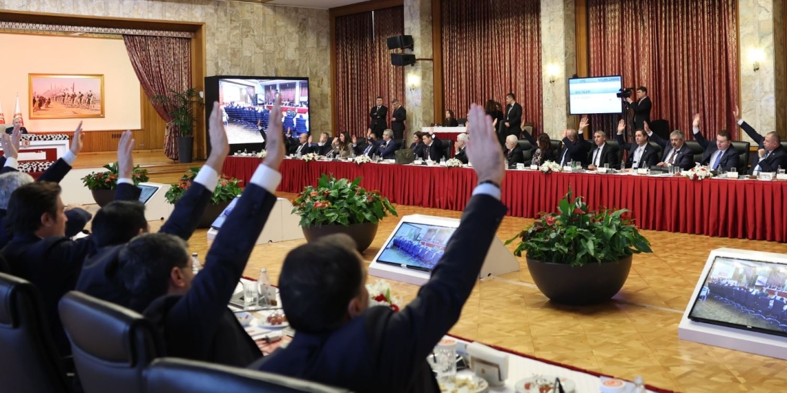 جدل وانتقادات تطارد تقرير اللجنة البرلمانية التركية... التقرير تجاهل تماماً قضيتي اللغة والهوية الكوردية!