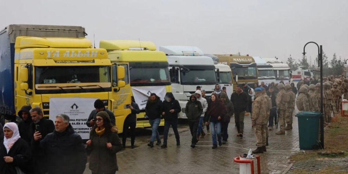 الدولة التركية تمنع عبور قافلة مساعدات ثانية إلى كوباني...