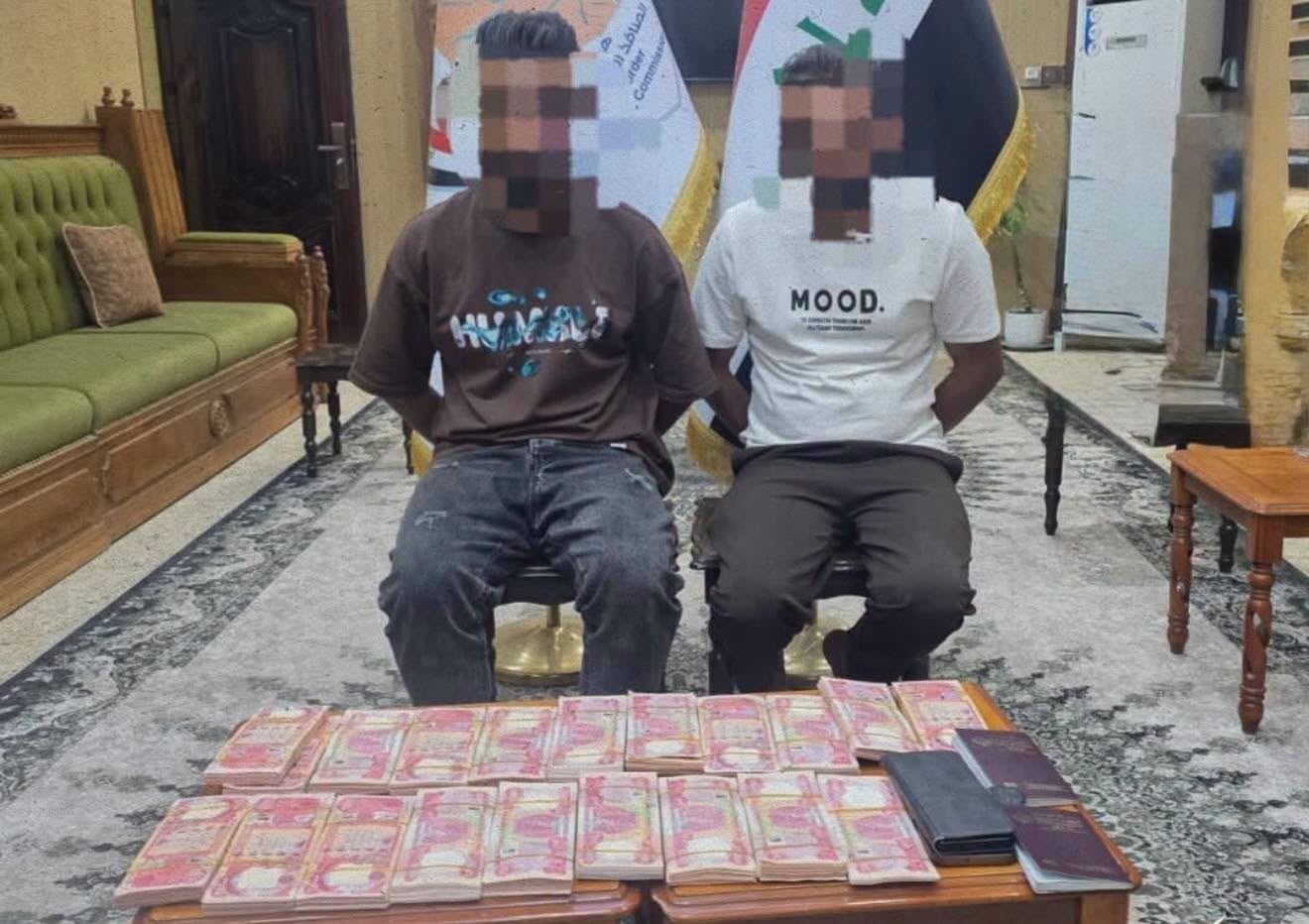 مرتبطة بميليشيا عراقية مسلّحة تابعة للحرس الثوري... كشف شبكة لتزوير الدينار العراقي والدولار على الحدود العراقية الإيرانية!