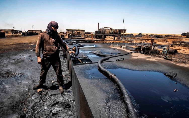 PKK نفت غرب کوردستان را به داعش، ایران، ترکیه و رژیم اسد می‌فروشد