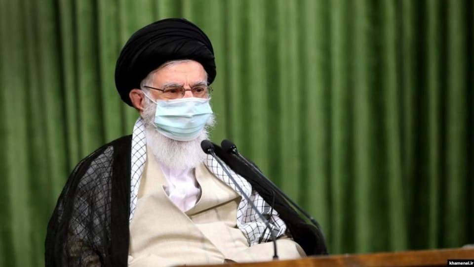 فائزه رفسنجانی، علی خامنه‌ای را به مناظره دعوت کرد