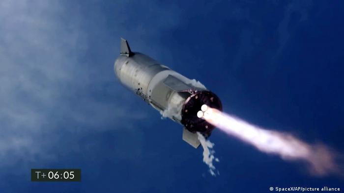 اسپیس ایکس مامور ساخت سفینه سفر به کره ماه شد