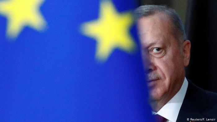 اتحادیەی اروپا اخراج سفرای خارجی را نشانه‌ی استبدادی بودن دولت ترکیه دانست
