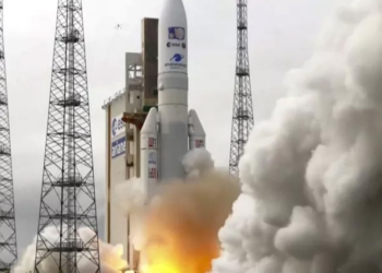 گام دیگر بشر برای کشف حیات در کیهان؛ کاوشگر «جویس» آژانس فضایی اروپا راهی سیاره مشتری شد