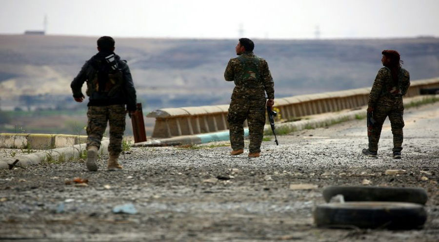 زخمی‌شدن سه عضو SDF در حمله هسته‌های داعش