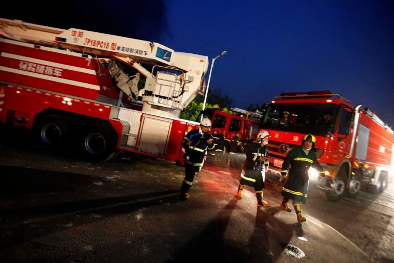 فابريقه‌یه‌كه‌ چینێ شه‌وتی و 19 كه‌س مرن