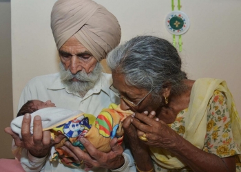 ژنەکە 73 سالی ل هندستانێ جێمکەک بوو