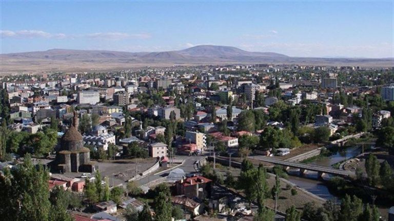 گەرما ل قەرسێ و ئەردەخانێ ل بن سفرێ یه