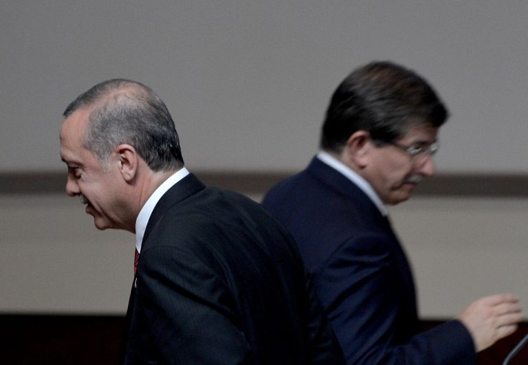 داوودئۆغلۆ هنهكی مایه پارتیا خوه ئیلان بكه