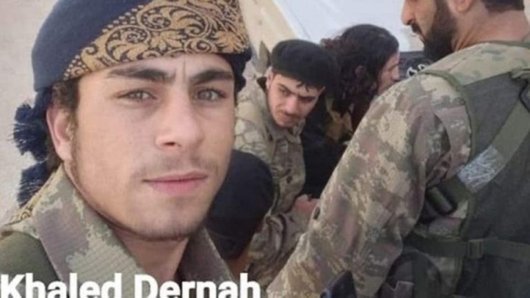 وێنەیەک سێلفی دبە سەدەما ئاشکەرا بوونا درەوێن ترکیێ