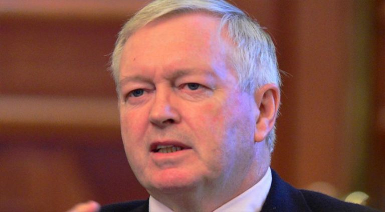 دیپلۆماتێ بریتانی ب سیخوریا چینێ ھاتە تاوانبار کرن