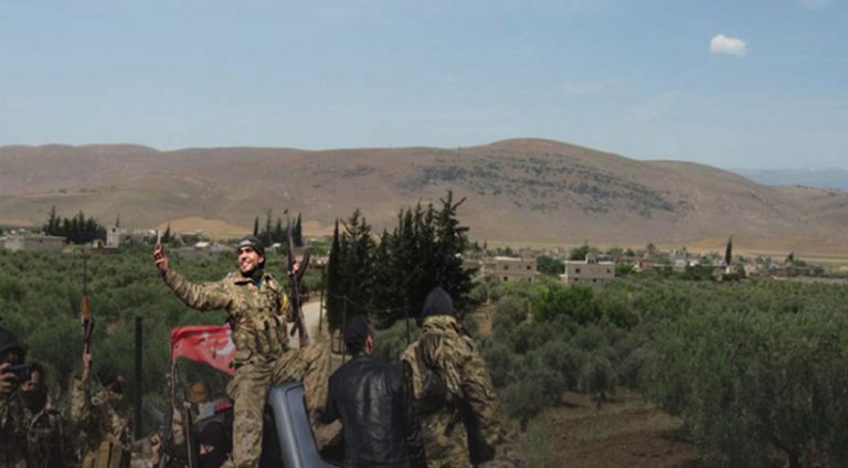 كۆمێن چهكداران 8 وهلاتیێن عهفرینێ رهڤاندن