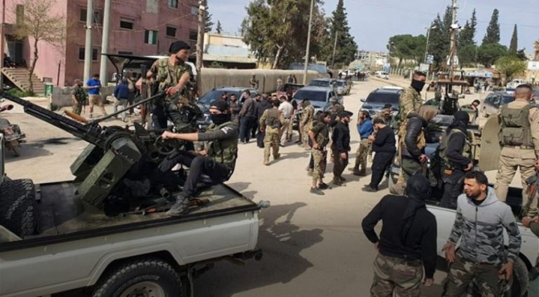 ل ھەرێما عهفرینێ یا رۆژئاڤایێ کوردستانێ، بازرگانییا مال و ملکێن شێنیان د دۆمە، ھەری داوی ل تاخا ئەشرەفیێ یا باژارێ عهفرینێ، 3 خانیێن کۆچبەرێن کورد ھاتن فرۆشتن. ل گۆری ئاگاهیێن پێگهها عهفرین پۆستێ، چەکدارەکی ژ پارێزگەھا حومسێ خانیەک ل تاخا ئەشرەفیێ، ل نێزیکی مزگەفتا بیلال، ب 1200 دۆلاران فرۆت کو خودانێ وی وهلاتییهكێ کورد یێ کۆچبەر کری محهمهد عهلی یه و ژ خهلكێ گوندێ ئالکانا یێ ناڤچەیا شیێ یە. ھەروهھا ل تاخا ئەشرەفیێ و ل ھەمان دەڤەرێ، چهكدارهكێ گرێدای تركیێ ژ باژارۆکێ دێر جەمال خانیێ وهلاتیێ کورد سهردار مستهفا، ب 1000 دۆلاران فرۆتییه كهسهكێ ناڤچهیا قهلهمۆنێ یا گوندهوارێ شامێ. ھەری داوی چەکدارەک ژ میلیشیا جەبھا ئەل-شامیێ، شقەیەک، ل تاخا ئەشرەفیێ یا ژۆری ل ھەرێما پیشەسازیێ، فرۆت. ئەو خانی یێ وهلاتیێ کوردێ کۆچبەرکری ب ناڤێ فهریال ئهحمهده و ب كهسهكێ غۆتا رۆژهلات هاتییه فرۆتن.