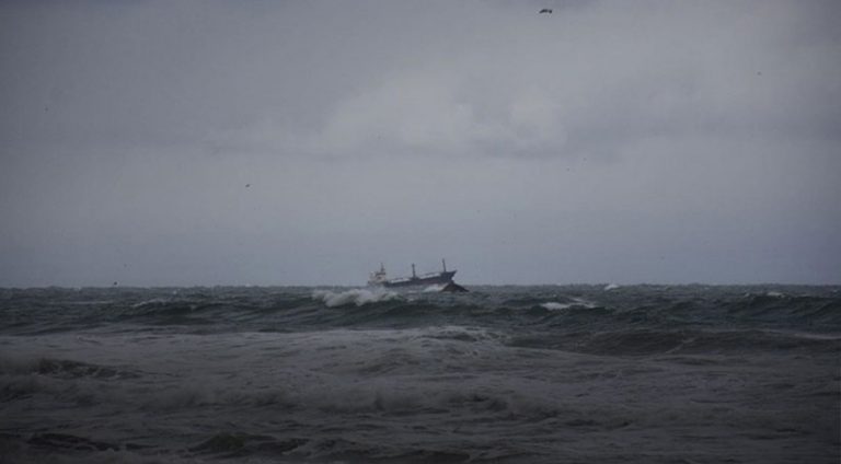 کەشتییەکا رووسیایێ ژێرئاڤ بوو