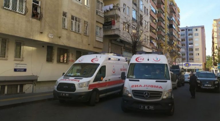 تەرمێ 3 پارێزاران د مالەکێ دا ھاتە دیتن