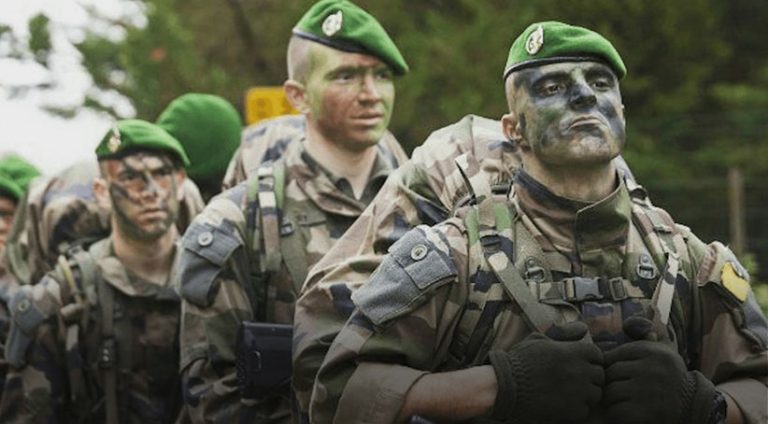 فەرەنسایێ ئۆپەراسیۆنەک لەشکری ئەنجامدا و 100 چەکدار کوشتن