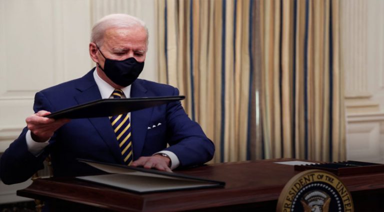 بایدن 2 بریارنامەیێن ئابۆری ئیمزا کرن