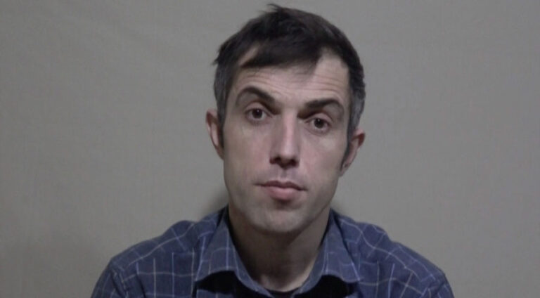 پەکەکێ ب ساخی رەڤاند و ترکیێ ب مری رادەستی مالباتا وی کر