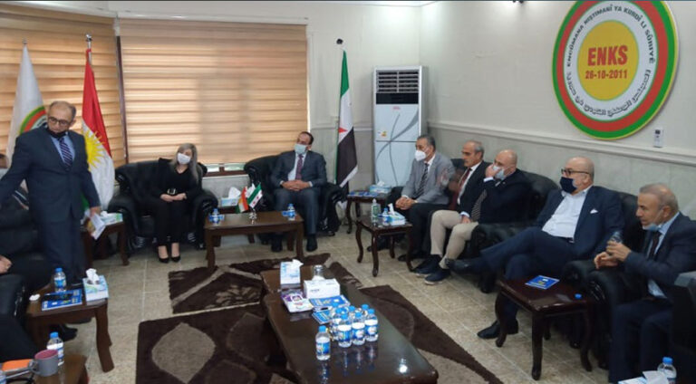 سەرۆکێ ھەڤپەیمانیا نیشتیمانی یا ئۆپۆزیسیۆنا سووریێ لگەل ئەنەکەسێ کۆم بوون