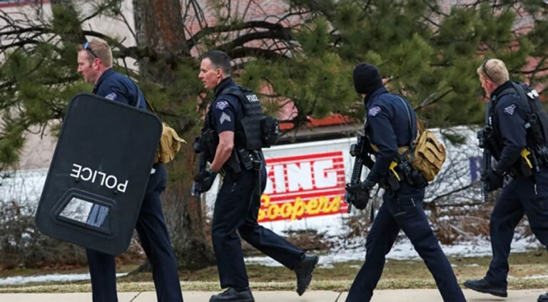 ل ئامەریکایێ 2 کەس د ئێریشەکێ دا مرن و 20 کەس ژی بریندار بوون