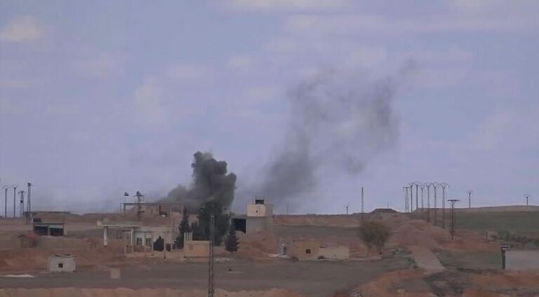 تركیێ عهین عیسا تۆپباران كر، سڤیلهك كوشت و 4 بریندار كرن