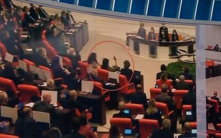 هەڤسەرۆکا هەدەپێ لەشکەرکێشیا ترکیێ ل سەر باشوور و رۆژئاڤا ئەرێ کر