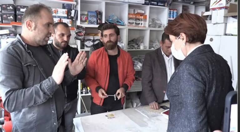 جارەکە دن پەیڤا کوردستان رۆژەڤا باکور و ترکیێ دھەژینیت