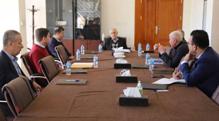 رێڤەبەرێ گشتی و ئەندامێن رێڤەبەریا تەڤگەرا گۆرانێ دەست ژ کار بەردان