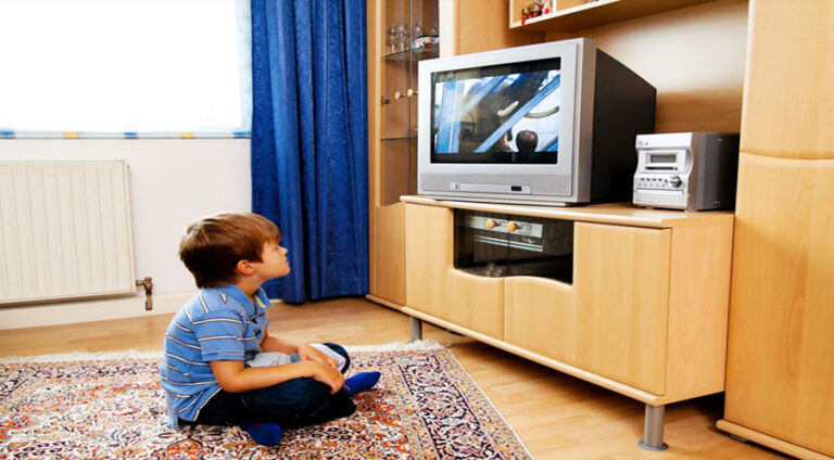 ل ڤی باژێرێ کوردستانێ تەلەڤیزیۆن ب سەر زارۆکەک 4 سالی دا کەت و جانێ خوە ژ دەست دا