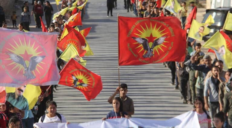 چەتەیێن چەکدار "جوانێن شۆرەشگەر" تەرۆرێ دکەن…