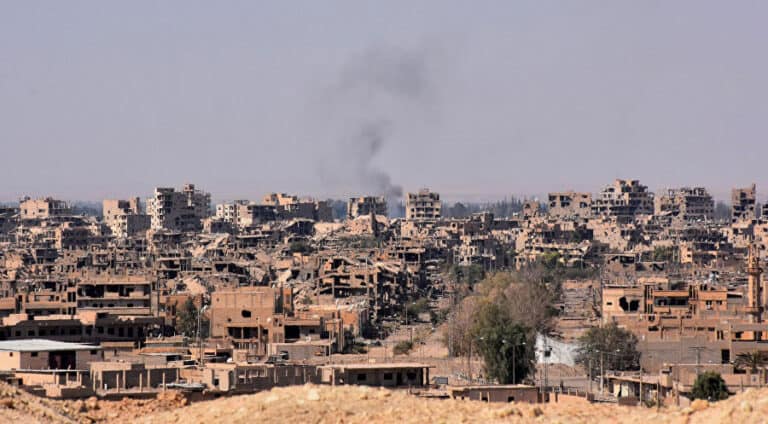 د ئێرشا داعشێ دا ل سووریێ ھەری کێم 13 چەکدارێن رێژیمێ ھاتن کوشتن