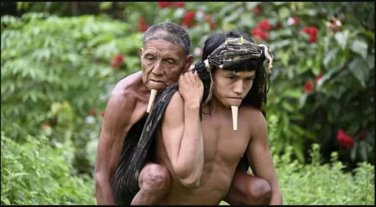 شەش دەمژمێران بابێ خوە ل پشتا خوە کر داکو ڤاکسینێ بۆ دانیت