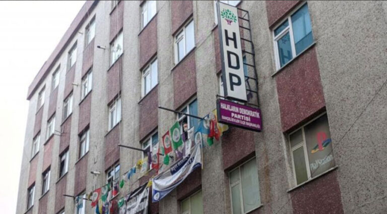 کەسێ ب چەکی ئێریشی ئاڤاھیێ ھەدەپێ کری ب بریارا دادگەھێ ھات بەردان