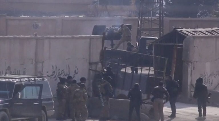 ھەسەدە: ھەموو گرتییێن داعشێ د زندانا سیناعە یا حەسەکێ دا تەسلیم بوون