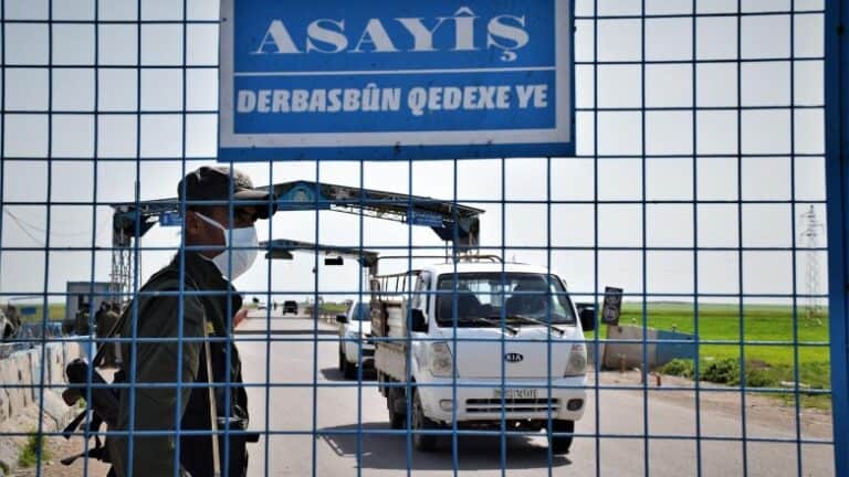 ل باژارێ قامشلۆ د ناڤبەرا ئاسایشا پەیەدێ و رێژیما سووریێ دا ئالۆزی دەرکەتیە