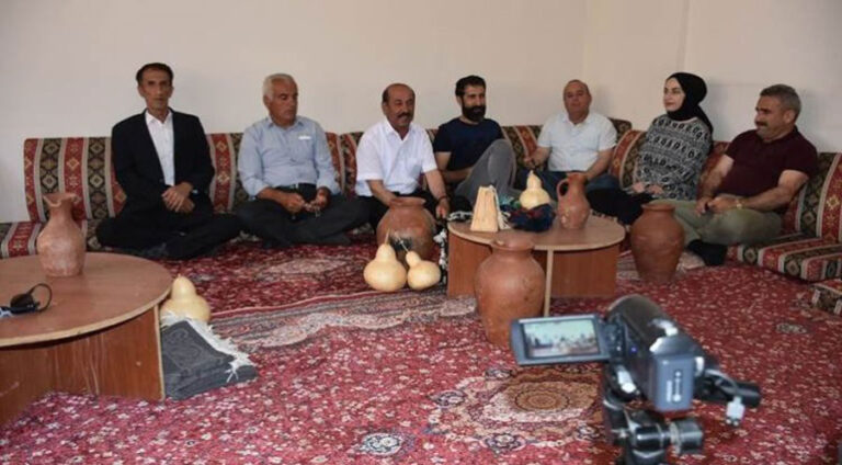 دیرۆک، چاند و فۆلکلۆرا گەلەری یا جۆلەمێرگێ تێ تۆمارکرن