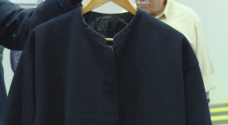 یەکەم جار عەبایێ شێخ سەعید ئەفەندی ھات پێشاندان